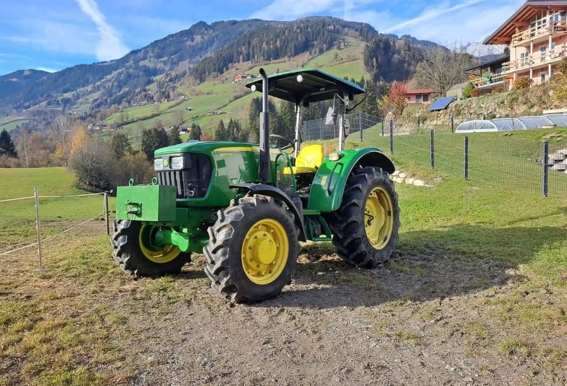 2012 John Deere 5055E
