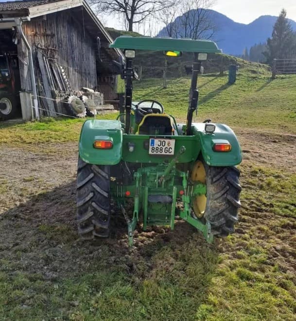 2012 John Deere 5055E – view 2